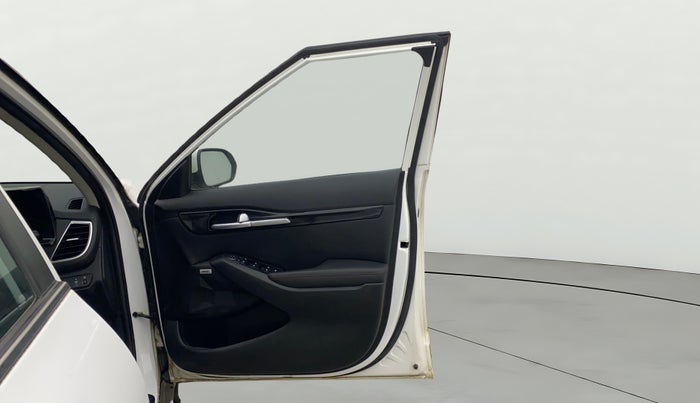 2021 KIA SELTOS GTX PLUS AT 1.5 DIESEL, Diesel, Automatic, 47,825 km, RHS Front Door