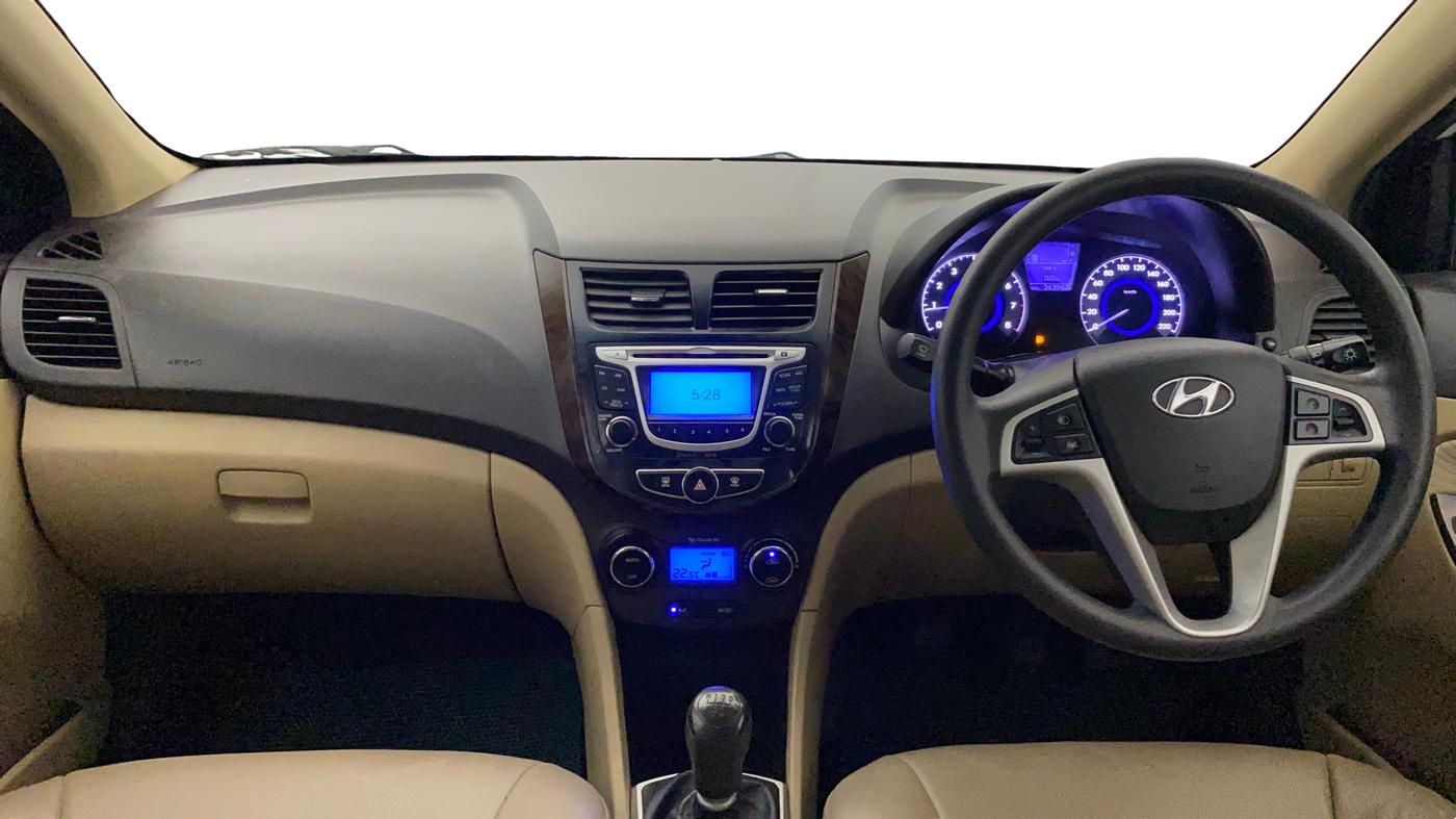 2014 Hyundai Verna FLUIDIC 1.6 VTVT SX, Petrol, Manual, 36,376 km, Dashboard
