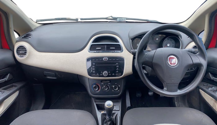 2015 Fiat Punto EVO DYNAMIC 1.2, Petrol, Manual, 1,00,877 km, Dashboard