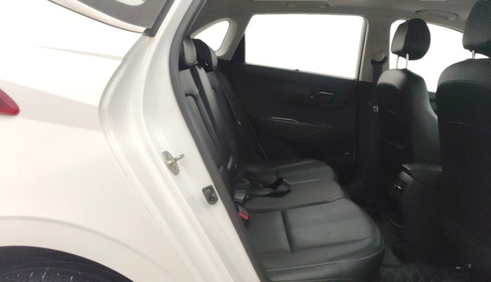 2021 Hyundai NEW I20 ASTA (O) 1.0 TURBO GDI DCT, Petrol, Automatic, 34,039 km, Right Side Rear Door Cabin