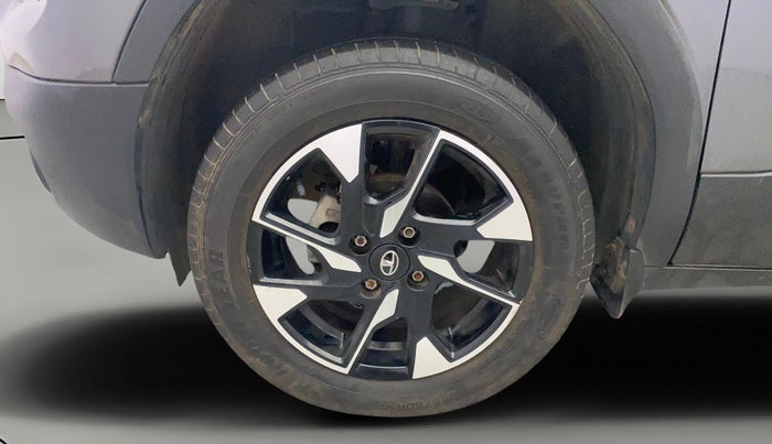 2022 Tata PUNCH ACCOMPLISHED AMT, Petrol, Automatic, 21,907 km, Left Front Wheel