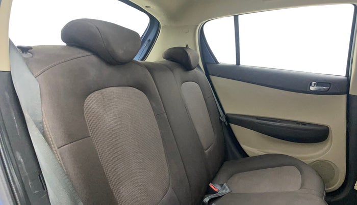 2012 Hyundai i20 SPORTZ 1.4 CRDI, Diesel, Manual, 63,414 km, Right Side Rear Door Cabin