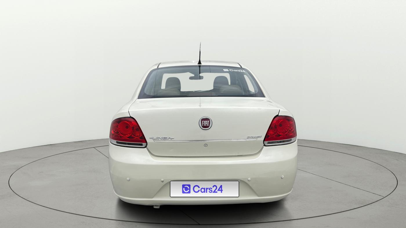 2014 Fiat Linea DYNAMIC 1.3 L ADVANCED MULTIJET, Diesel, Manual, 1,12,675 km, Back/Rear