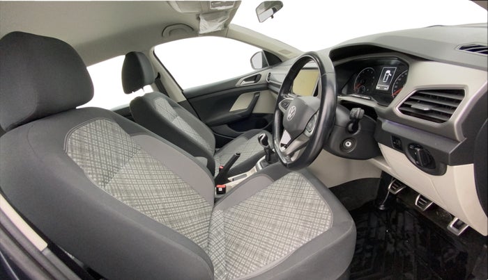 2021 Volkswagen TAIGUN HIGHLINE 1.0 TSI MT, Petrol, Manual, 39,044 km, Right Side Front Door Cabin