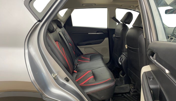 2020 KIA SONET HTX 1.0 IMT, Petrol, Manual, 17,370 km, Right Side Rear Door Cabin