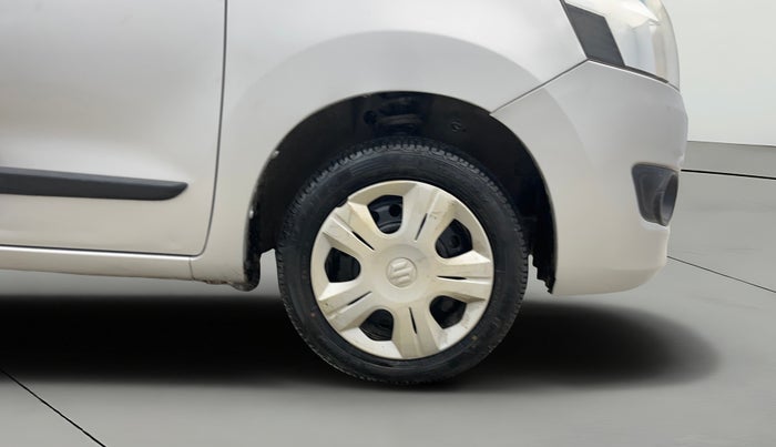 2015 Maruti Wagon R 1.0 VXI, Petrol, Manual, 57,209 km, Right Front Wheel
