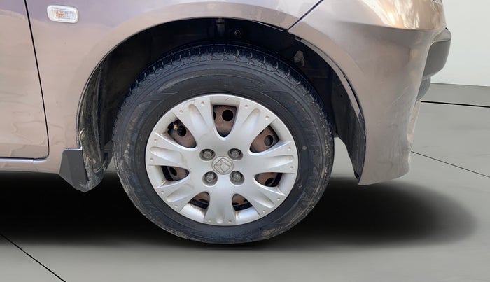 2013 Honda Brio S MT, CNG, Manual, 90,978 km, Right Front Wheel