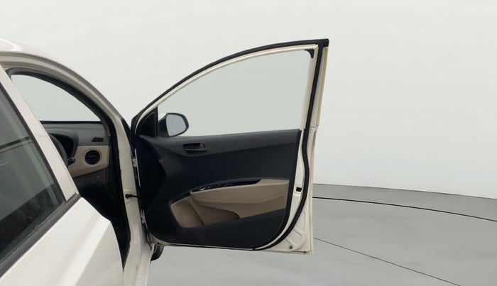 2014 Hyundai Grand i10 MAGNA 1.2 KAPPA VTVT, Petrol, Manual, 48,144 km, RHS Front Door