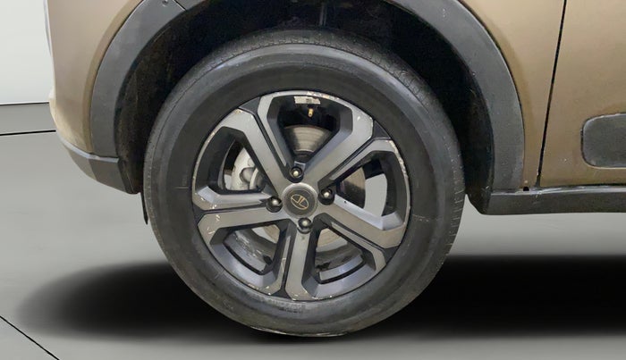 2022 Tata NEXON XZ PLUS (PREMIUM) DIESEL JET, Diesel, Manual, 70,442 km, Left Front Wheel