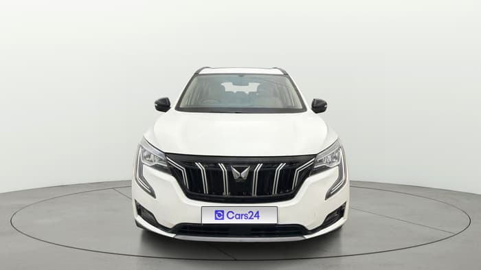2022 Mahindra XUV700 AX 5 P MT 7 STR, Petrol, Manual, 70,625 km, Front