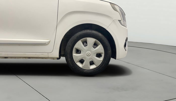 2019 Maruti New Wagon-R ZXI 1.2, CNG, Manual, 74,843 km, Right Front Wheel