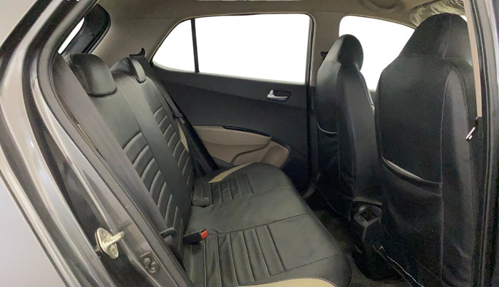 2019 Hyundai Grand i10 SPORTZ 1.2 KAPPA VTVT, Petrol, Manual, 27,711 km, Right Side Rear Door Cabin