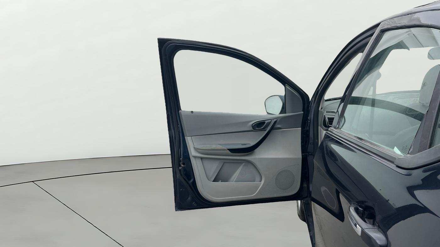 2022 Tata TIGOR XZ CNG, CNG, Manual, 65,101 km, LHS Front Door