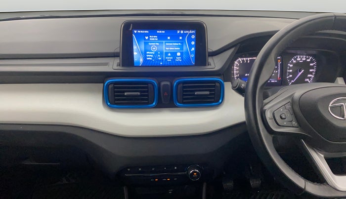 2022 Tata PUNCH CREATIVE  1.2 RTN DUAL TONE, Petrol, Manual, 9,655 km, Air Conditioner