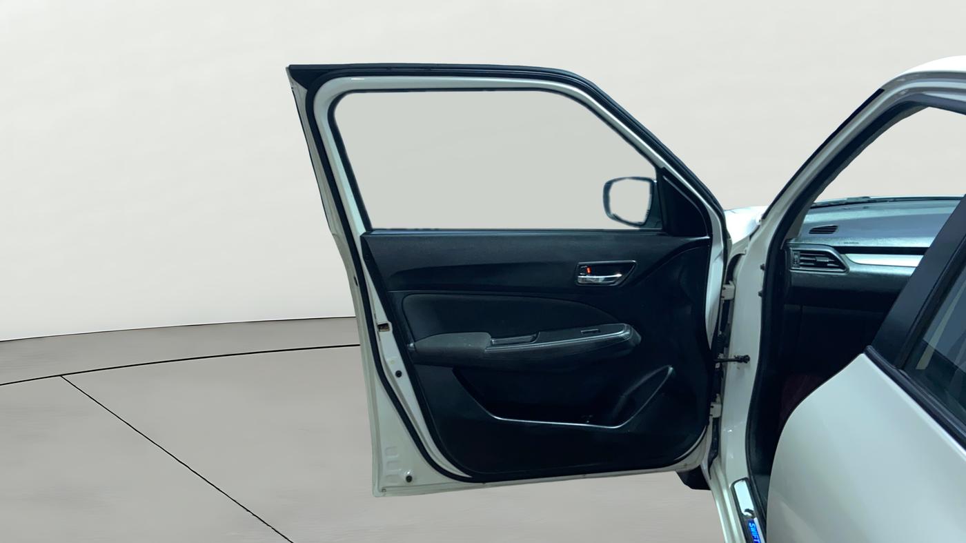2020 Maruti Swift VXI AMT, Petrol, Automatic, 38,458 km, LHS Front Door