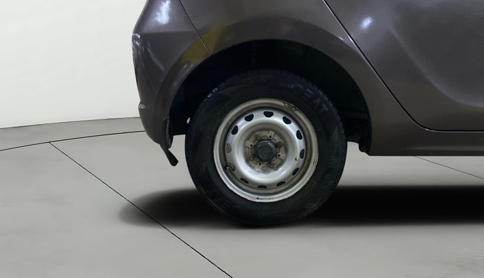 2018 Tata Tiago XE PETROL, Petrol, Manual, 65,966 km, Right Rear Wheel