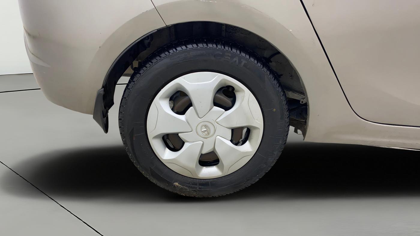 2019 Tata TIGOR XZ PETROL, CNG, Manual, 79,916 km, Right Rear Wheel