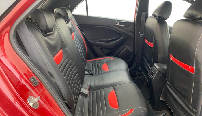 2017 Hyundai Elite i20 ASTA 1.2 DUAL TONE, Petrol, Manual, 1,17,862 km, Right Side Rear Door Cabin