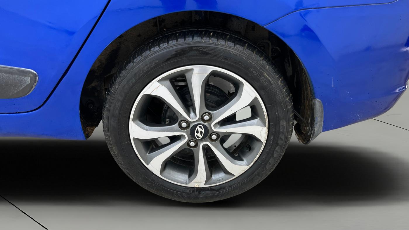 2015 Hyundai Xcent SX AT 1.2 (O), Petrol, Automatic, 63,320 km, Left Rear Wheel