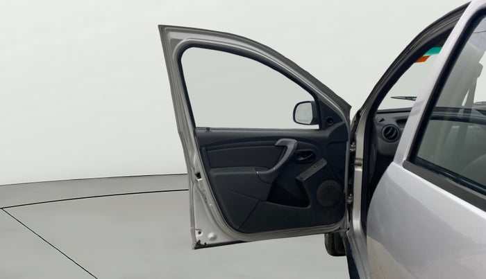 2015 Renault Duster 85 PS RXE DIESEL, Diesel, Manual, 86,870 km, LHS Front Door