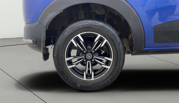 2019 Renault TRIBER RXZ, Petrol, Manual, 27,450 km, Right Rear Wheel