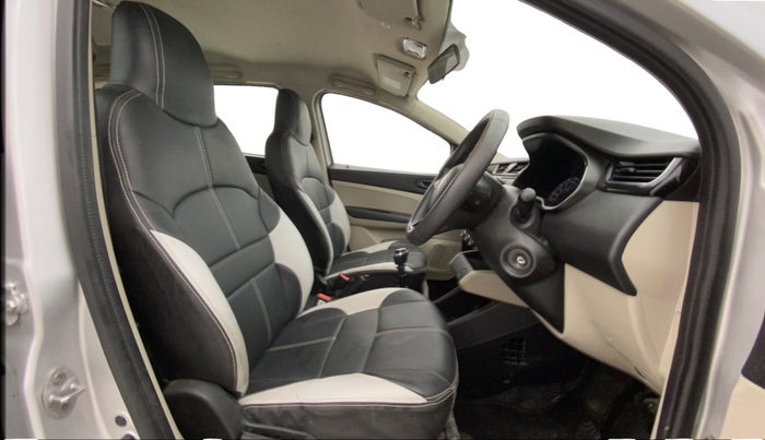 2021 Renault TRIBER RXT, Petrol, Manual, 27,336 km, Right Side Front Door Cabin