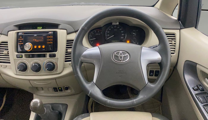2014 Toyota Innova 2.5 GX 8 STR, Diesel, Manual, 72,161 km, Steering Wheel Close Up