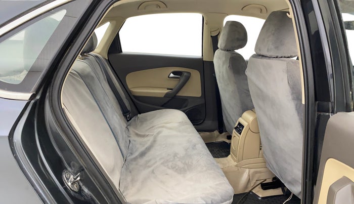 2016 Volkswagen Vento HIGHLINE 1.5 AT, Diesel, Automatic, 55,573 km, Right Side Rear Door Cabin