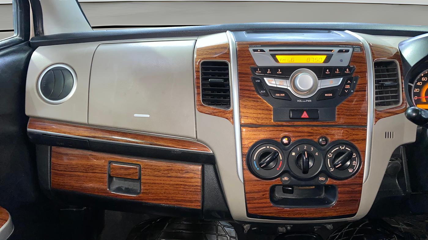 2016 Maruti Wagon R 1.0 VXI AMT, Petrol, Automatic, 80,046 km, Air Conditioner