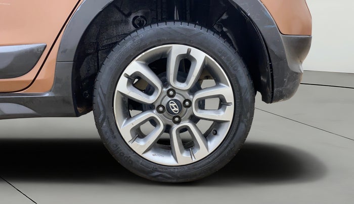 2018 Hyundai i20 Active 1.2 SX, Petrol, Manual, 98,742 km, Left Rear Wheel