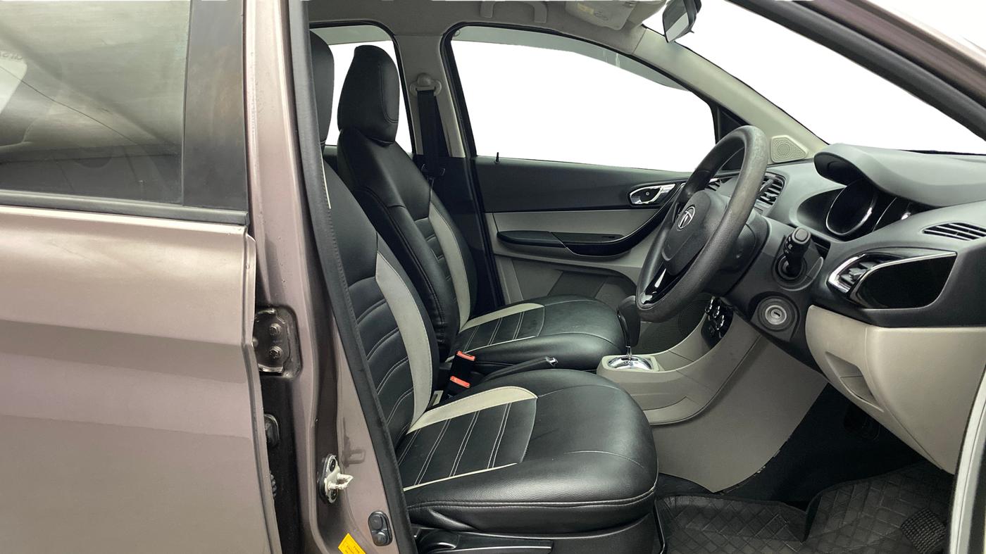 2019 Tata Tiago XZA PETROL, Petrol, Automatic, 81,475 km, Right Side Front Door Cabin
