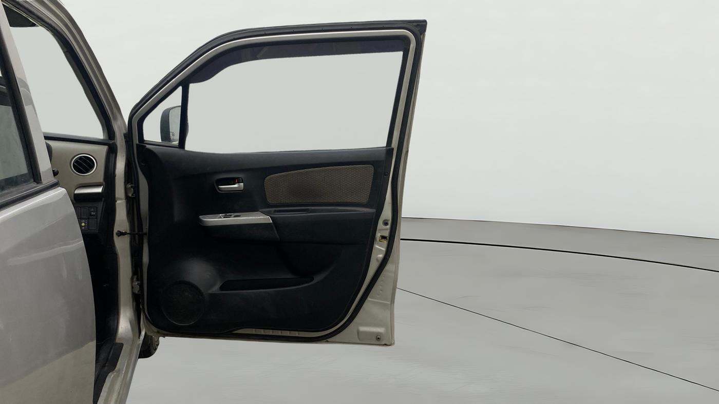 2015 Maruti Wagon R 1.0 LXI CNG, CNG, Manual, 76,434 km, RHS Front Door