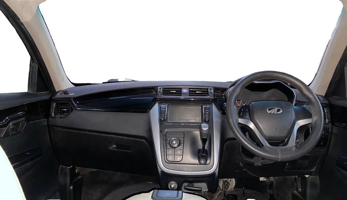 2018 Mahindra KUV 100 NXT K8 P 6 STR, Petrol, Manual, 85,392 km, Dashboard
