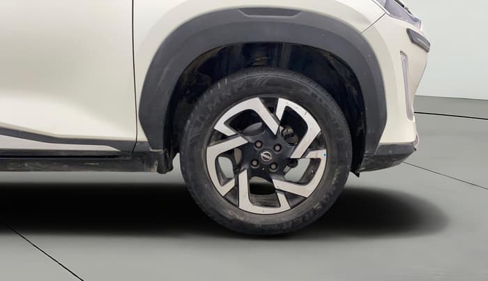 2021 Nissan MAGNITE XV MT, Petrol, Manual, 25,400 km, Right Front Wheel