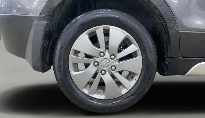 2016 Maruti S Cross ZETA 1.3, Diesel, Manual, 57,437 km, Right Rear Wheel