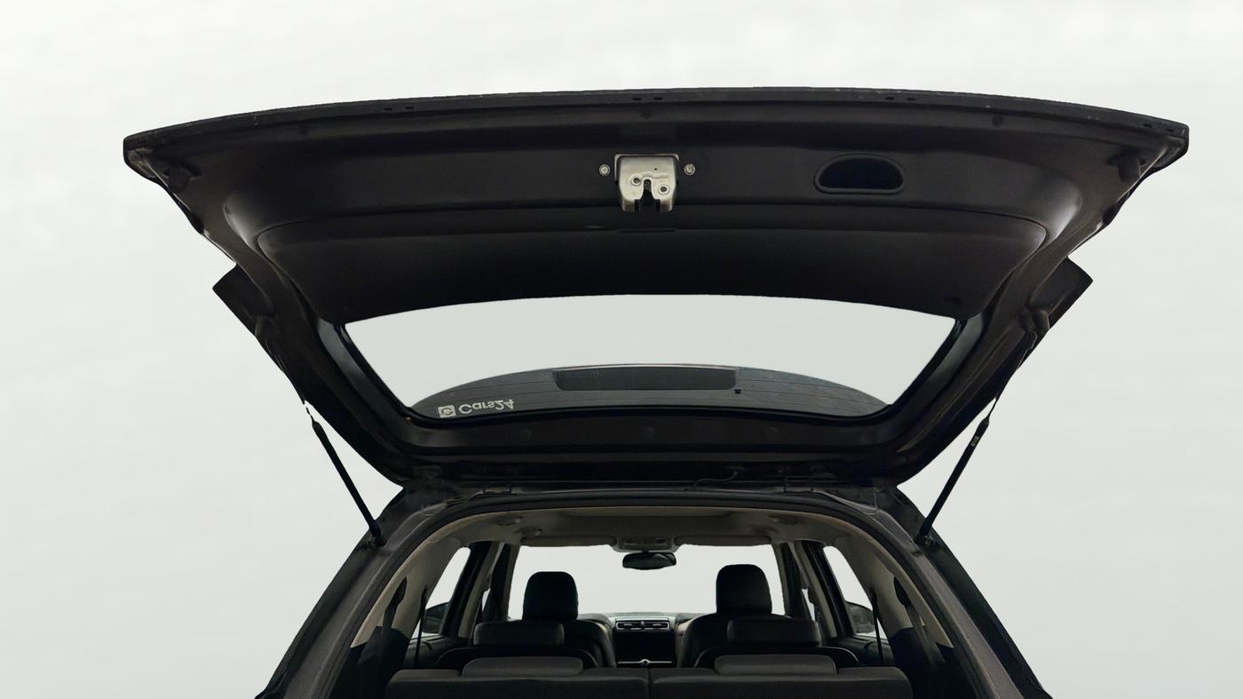 2021 Hyundai ALCAZAR 2.0 SIGNATURE (O) AT 6STR, Petrol, Automatic, 81,228 km, Boot Door Open