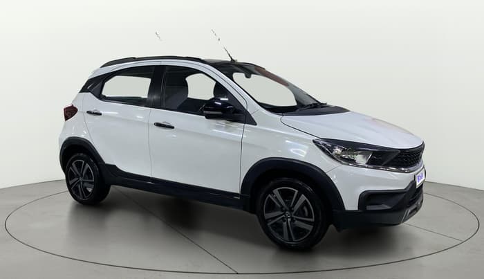 2022 Tata TIAGO NRG XZ AMT, Petrol, Automatic, 7,843 km, Right Front Diagonal