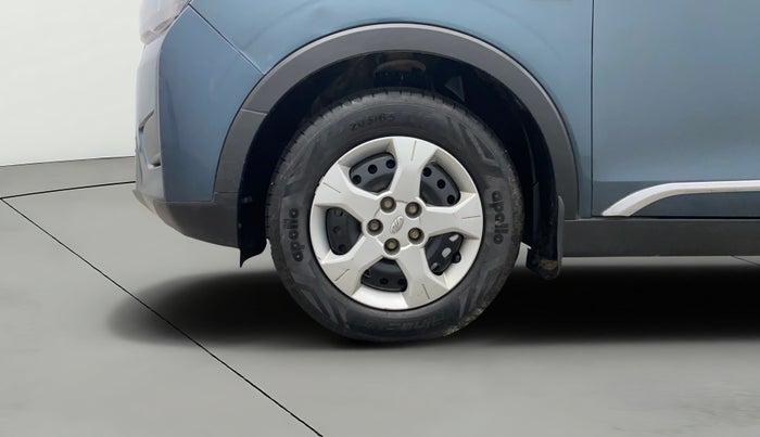 2021 Mahindra XUV300 1.5 W6 MT, Diesel, Manual, 45,062 km, Left Front Wheel