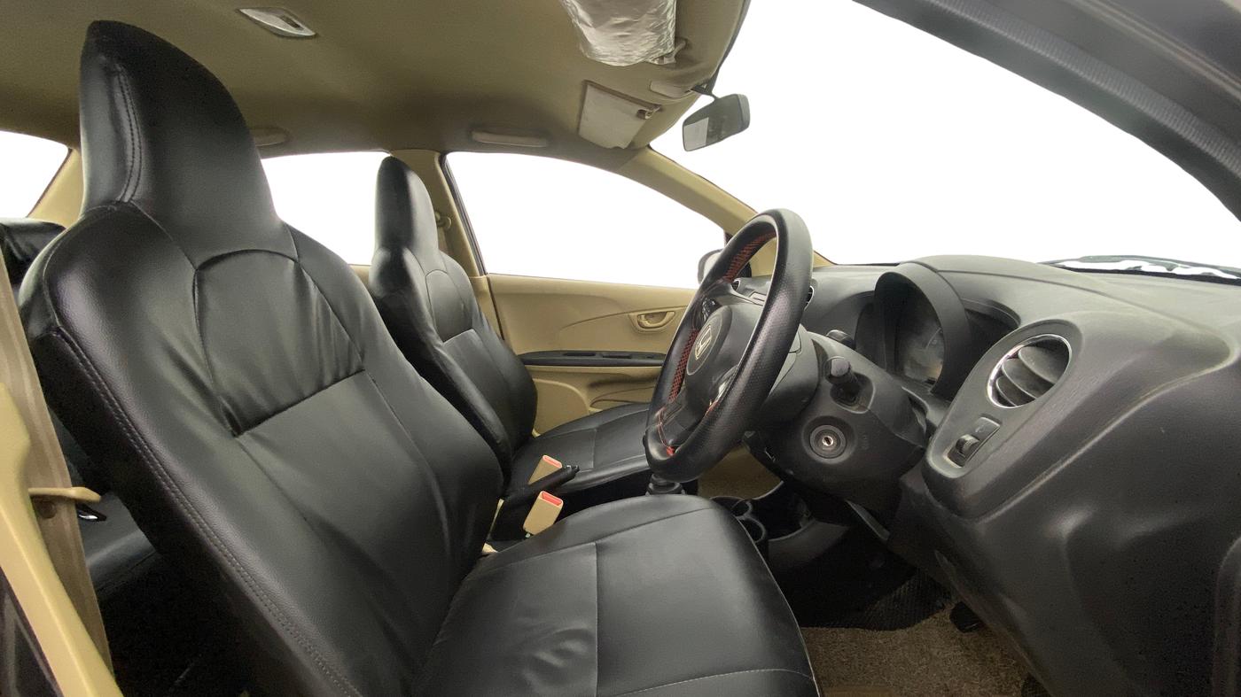 2015 Honda Amaze 1.2L I-VTEC S, Petrol, Manual, 1,11,146 km, Right Side Front Door Cabin