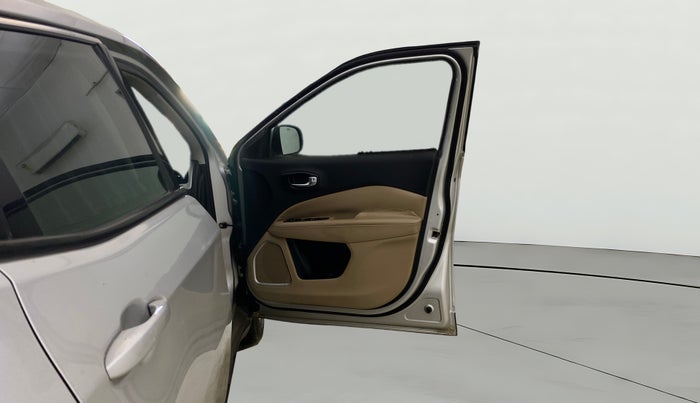 2018 Jeep Compass LONGITUDE (O) 2.0 DIESEL, Diesel, Manual, 53,209 km, RHS Front Door