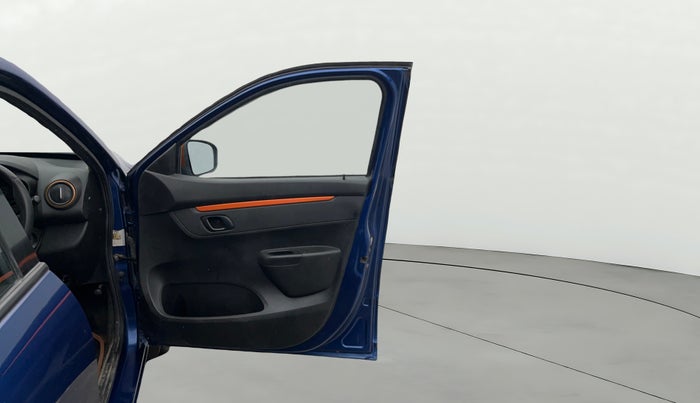 2018 Renault Kwid CLIMBER 1.0 AMT, Petrol, Automatic, 58,997 km, RHS Front Door