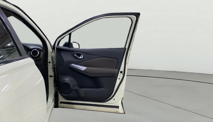 2020 Nissan Kicks XV PREMIUM (O) TURBO 1.3 DUAL TONE, Petrol, Manual, 54,686 km, RHS Front Door