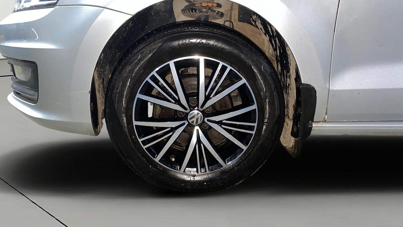 2019 Volkswagen Vento HIGHLINE DIESEL 1.5, Diesel, Manual, 88,035 km, Left Front Wheel