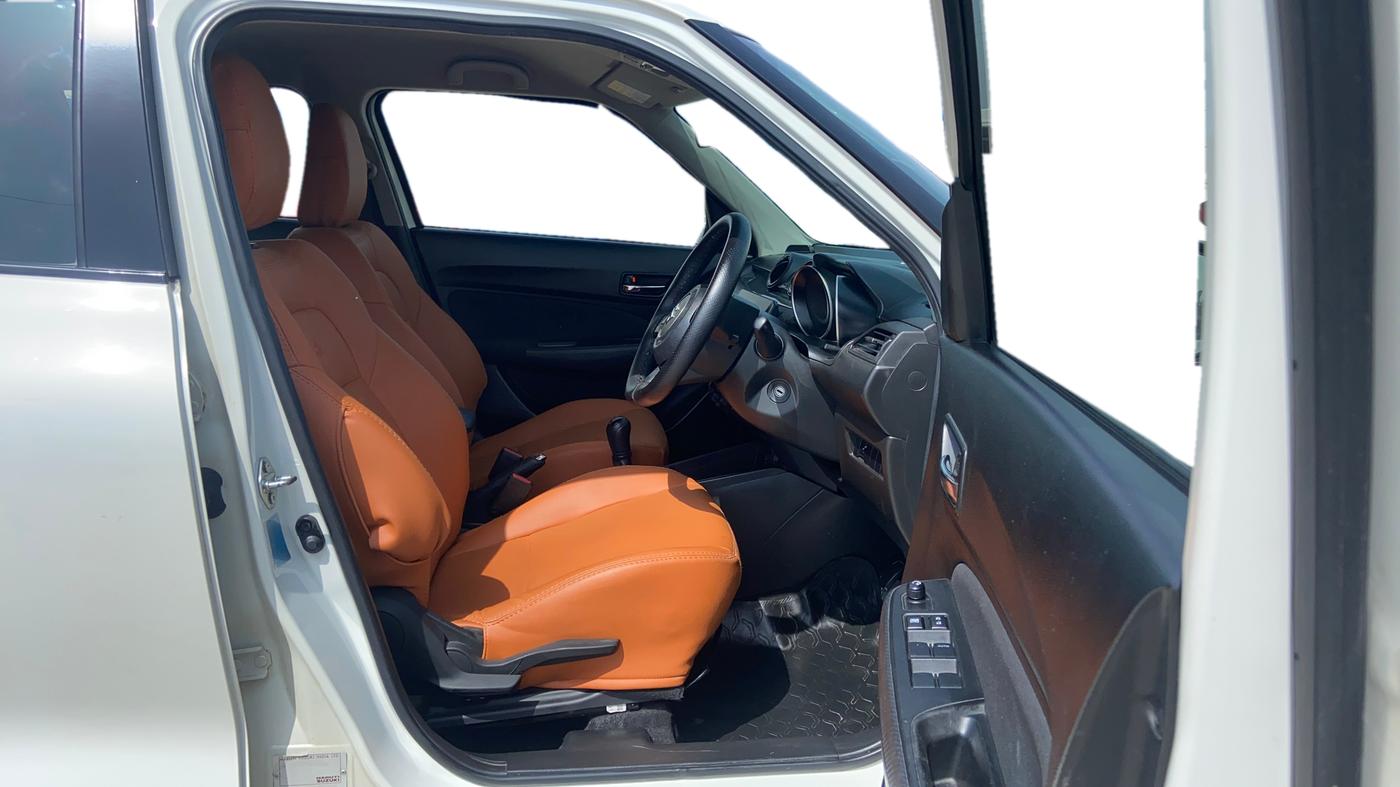 2018 Maruti Swift VXI, Petrol, Manual, 36,450 km, Right Side Front Door Cabin
