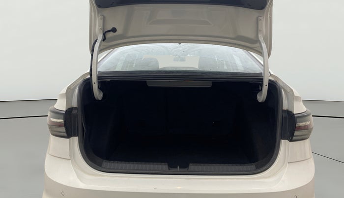 2022 Volkswagen VIRTUS HIGHLINE TSI 1.0 AT, Petrol, Automatic, 28,552 km, Boot Open Zoomed View