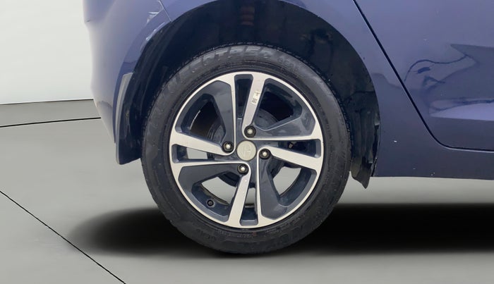 2023 Tata ALTROZ XZA + SUNROOF, Petrol, Automatic, 24,105 km, Right Rear Wheel