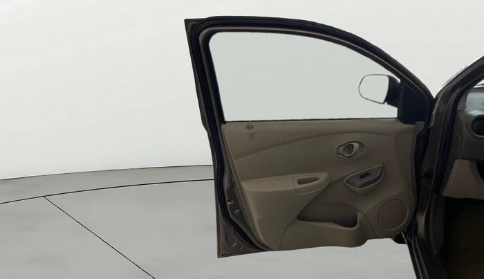 2015 Datsun Go Plus T, Petrol, Manual, 60,217 km, LHS Front Door