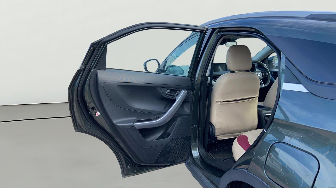 2022 Tata NEXON XM PLUS SUNROOF PETROL, Petrol, Manual, 26,409 km, LHS Rear Door