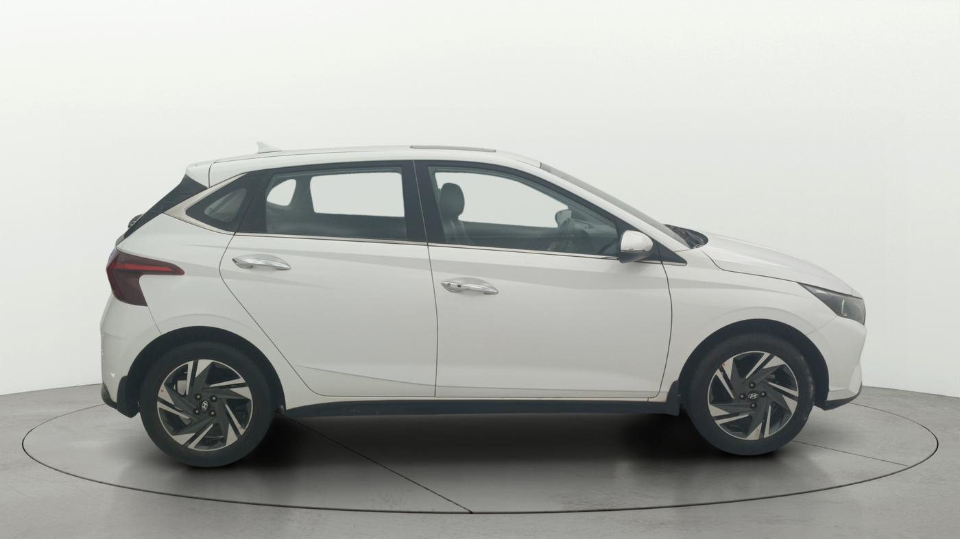2022 Hyundai NEW I20 ASTA 1.2 MT, Petrol, Manual, 43,102 km, Right Side View
