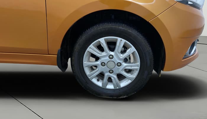 2017 Tata Tiago XZ PETROL, Petrol, Manual, 15,822 km, Right Front Wheel
